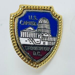 U.S. Capitol Washington D.C. Pinback Button Souvenir Lapel Pin approx. 1" Shield